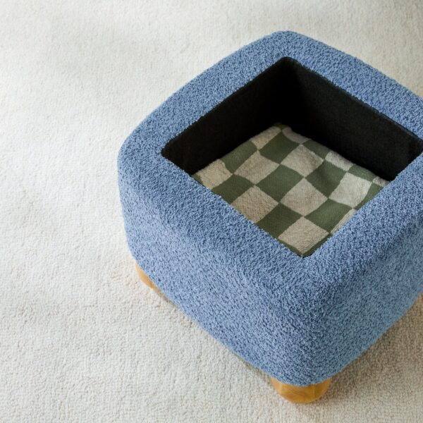 Linley Contemporary Boucle Easy Assembly Upholstered Small Storage Ottoman - Image 16