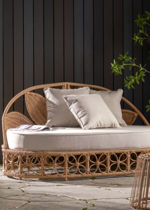 Walker Edison | Outdoor Wicker Daybed With Pillows